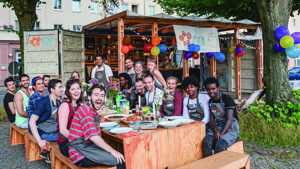 Eine Gruppe von Über den Tellerrand