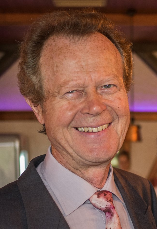 Dr. Heinrich Flebbe