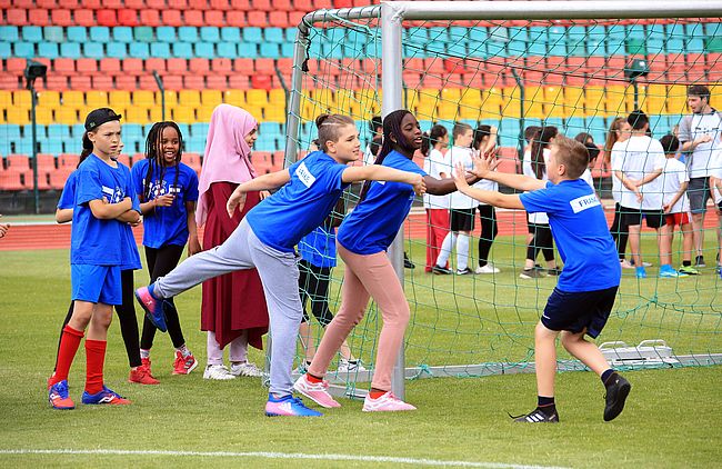 FAIR FRIENDS 2018 - Discover the World!