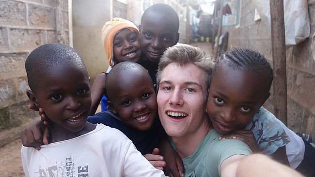 nyendo lernen hand in hand