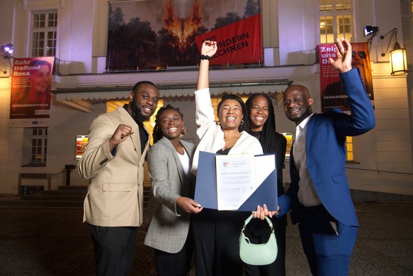 Gruppenfoto Preisträger:innen