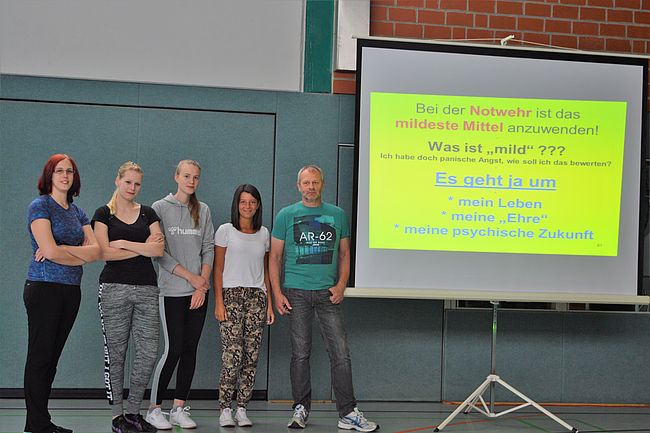 Starke Netze gegen Gewalt: Keine Gewalt gegen Mädchen, Jungen und Frauen