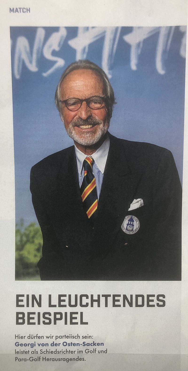 Pin Flagge mit allen Unterschriften der Teilnehmer