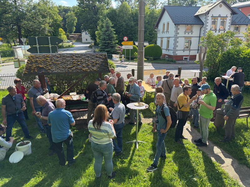 Austausch mit einer Gruppe polnischer Imker am Bienenmuseum