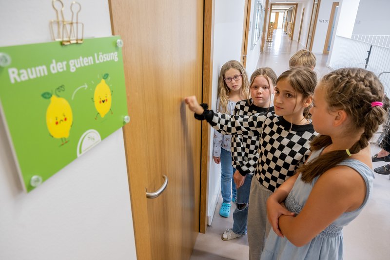 Kinder kommen zu einer Mediation