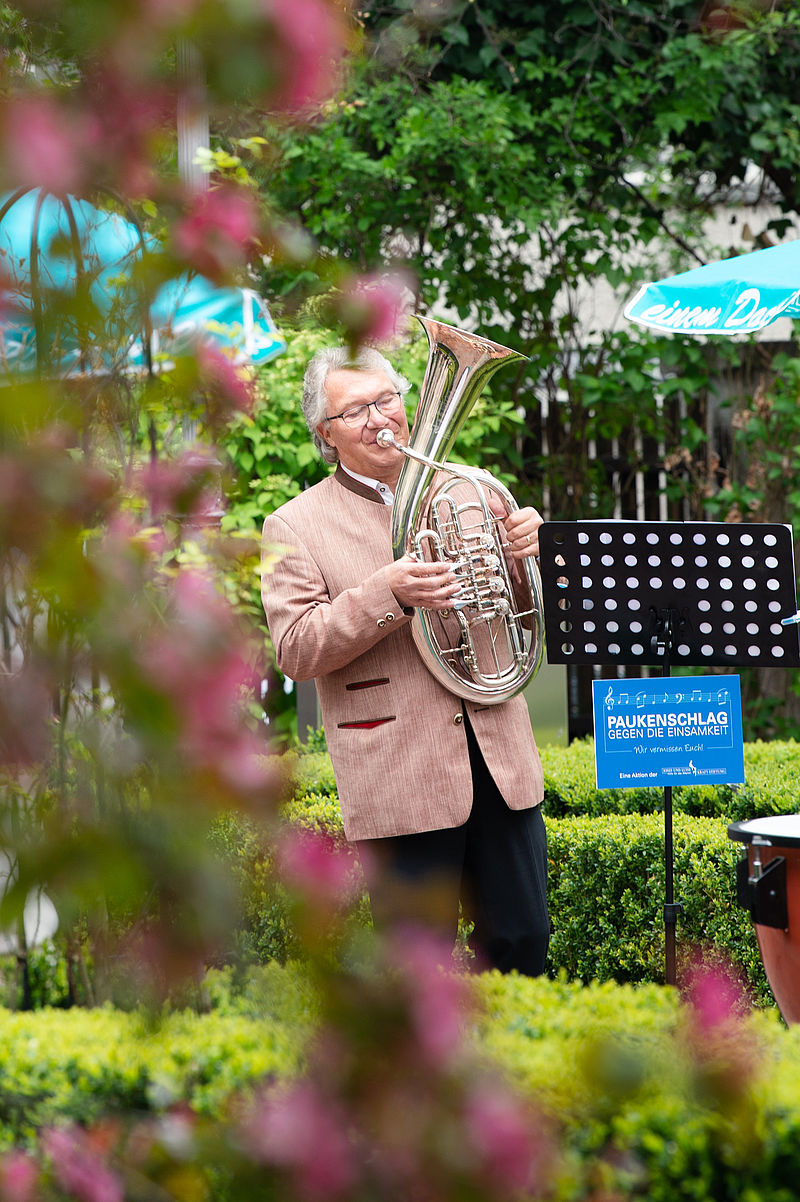Ernst Hutter freut sich endlich wieder vor Publikum spielen zu dürfen