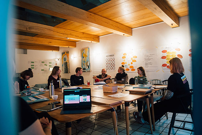 SPREUWEIZEN - Nachrichten kritisch denken