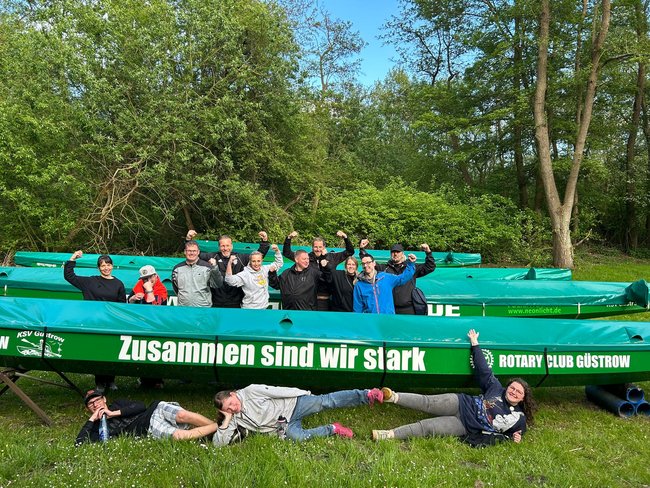 Lebenshilfe Güstrow e.V. mit dem Projekt "Alle in einem Boot" 1. inklusives Drachenbootteam Güstrows