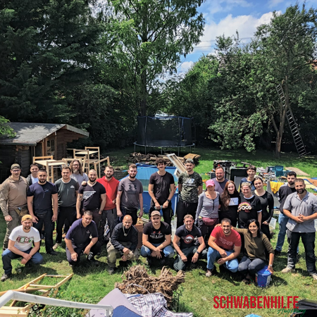 Ehrenamtliche bei der Hochwasserhilfe in Schwaben