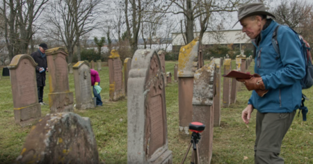 Unterwegs: Feldarbeit im Jüdischen Friedhof Grünstadt
