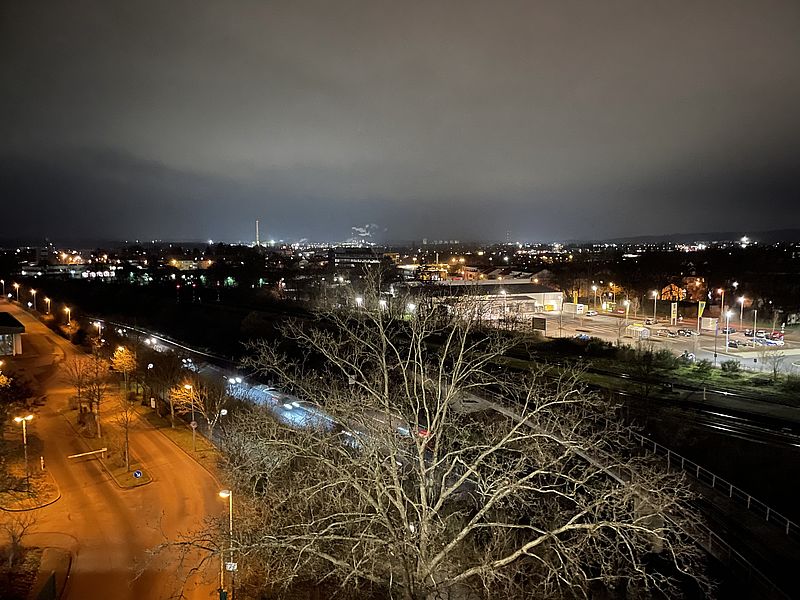 Rebecca, Hajra und Mirela engagieren sich gegen Lichtverschmutzung