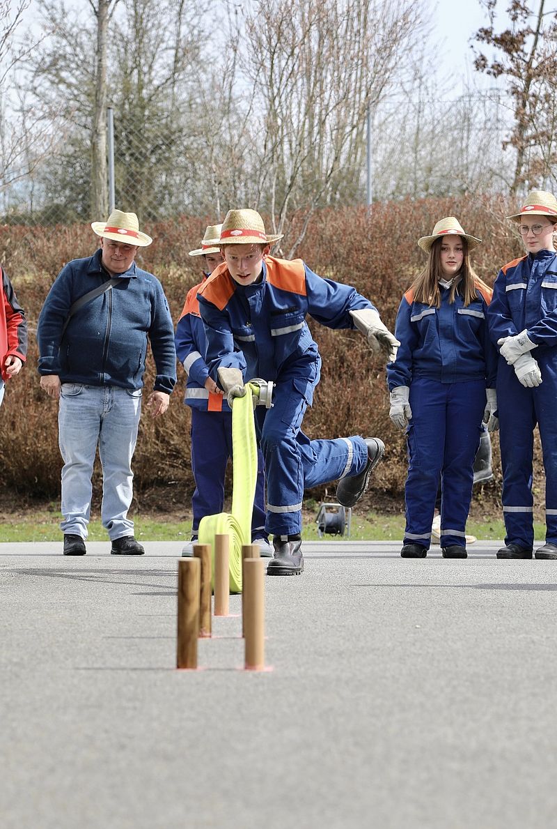 Hier haben ca. 100 Jugendliche teil genommen