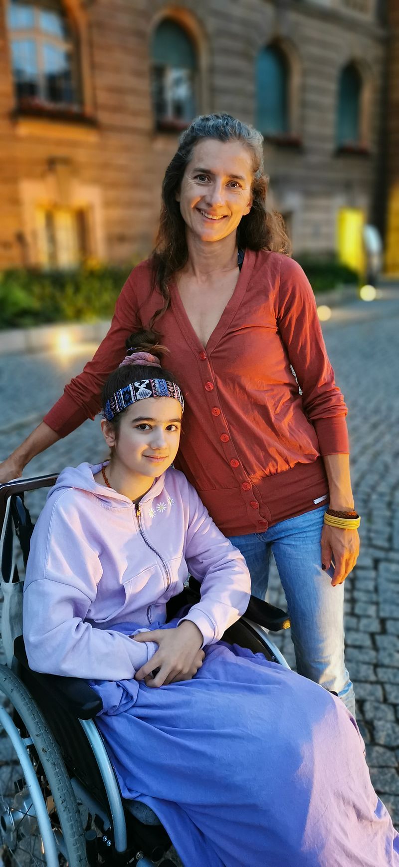 Gründerin der Elterninitiative NichtGenesenKids und Co-Gründerin des Vereins NichtGenesenKids e.V.