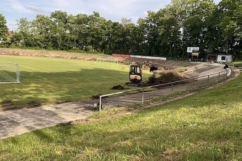 Hobbytrainingsgruppe beim ersten Tag der offenen Rennbahn