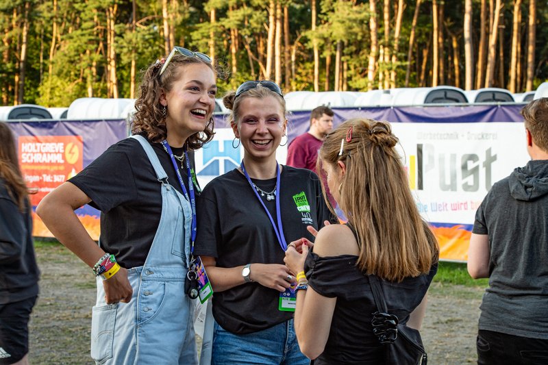 Helferinnen und Vereinsmitglieder auf dem LAUTFEUER 
