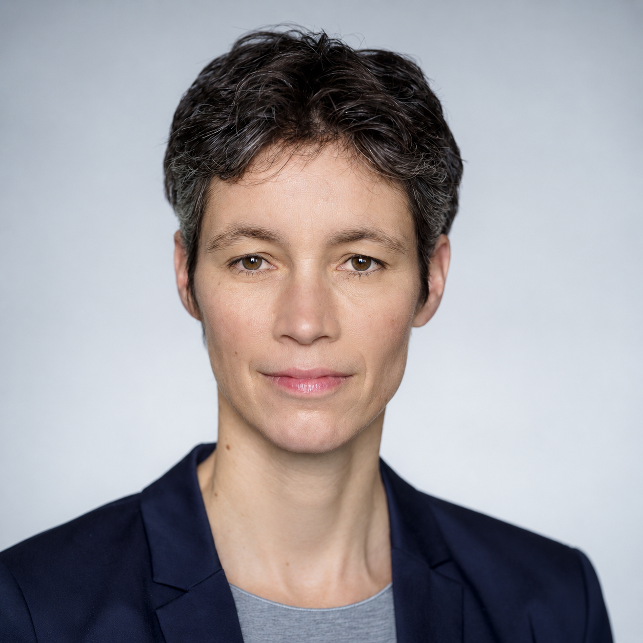 Porträt von Dr. Babette Kibele